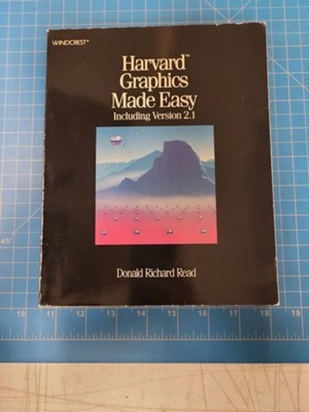 Harvard Graphics Made Easy Version 2.1 Donald Richard Read Software Guide Book